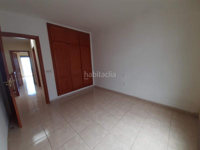 Foto 383ab813-8d3c-4d97-9b88-4f219d221087. Casa adosada en calle los principes 9 chalet pareado en los realejos en Realejos (Los)