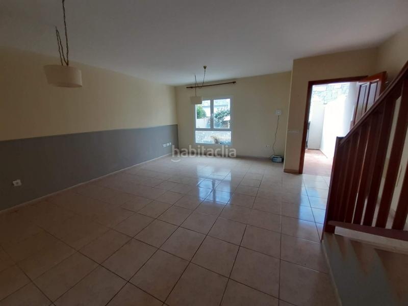 Foto d5f58b6e-e88f-4fc5-a6fd-12def0872b78. Casa adosada en calle los principes 9 chalet pareado en los realejos en Realejos (Los)