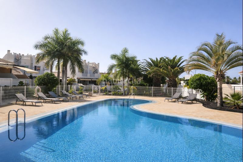 Foto 9b8d3c08-7542-4563-b6a9-c2751319428a. Towny house in avenida colibrí 209 in Palm - Mar Arona