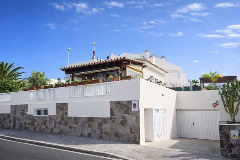 Foto adb816e4-55ca-4daf-995f-aa4ee2ffe9de. Towny house in avenida colibrí 209 in Palm - Mar Arona