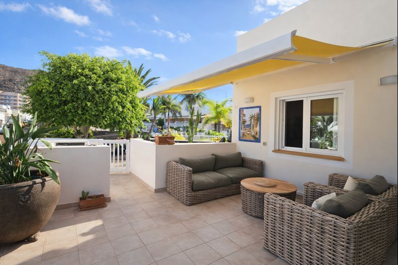 Foto c64f6ff7-5542-428d-9dcb-2649765a50e1. Towny house in avenida colibrí 209 in Palm - Mar Arona