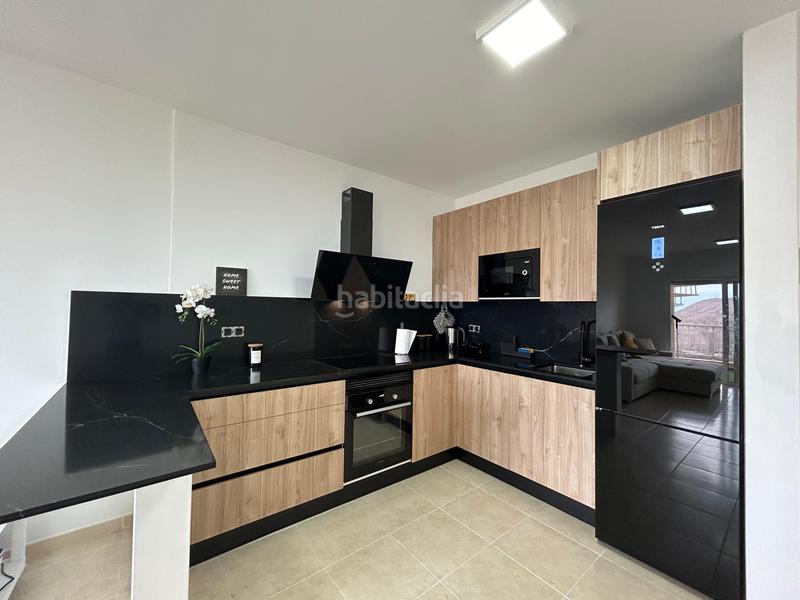 Foto 9ca14a21-fc84-4b75-a6f9-1c58741454ce. Apartamento en calle tinguafaya 90 apartamento en Chayofa en Arona