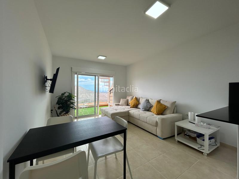 Foto d5f9826a-a986-405d-92c1-6232d8af2338. Apartamento en calle tinguafaya 90 apartamento en Chayofa en Arona
