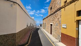 Casa a Calle el portillo 11. Casa terrera en san miguel de abona