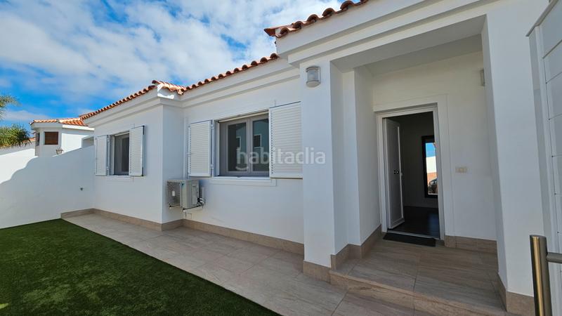 Foto c10256d1-5516-4a9c-8e8e-4f7b5673d2da. Xalet a Casco Urbano Adeje