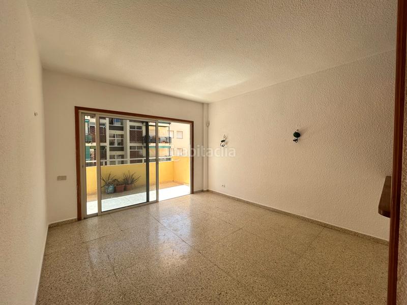 Foto a2759b79-962a-4eab-bca0-f0d4b2700a6d. Piccolo appartamento in avenida juan carlos i 7 in Arona