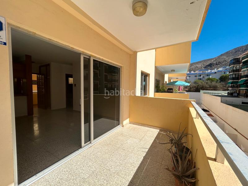 Foto 8bfbc02c-0cd8-445a-bd50-7d8cdc58ec9e. Apartament a avenida juan carlos i 37 a Los Cristianos Arona