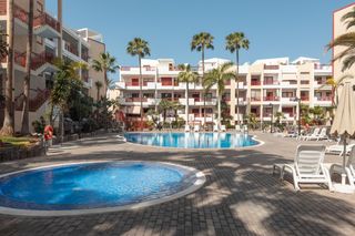 Apartment  Calle ruiseñor 1. Apartamento en palm-mar