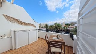 Duplex  Avenida santiago puig 4. Dúplex en playa las américas