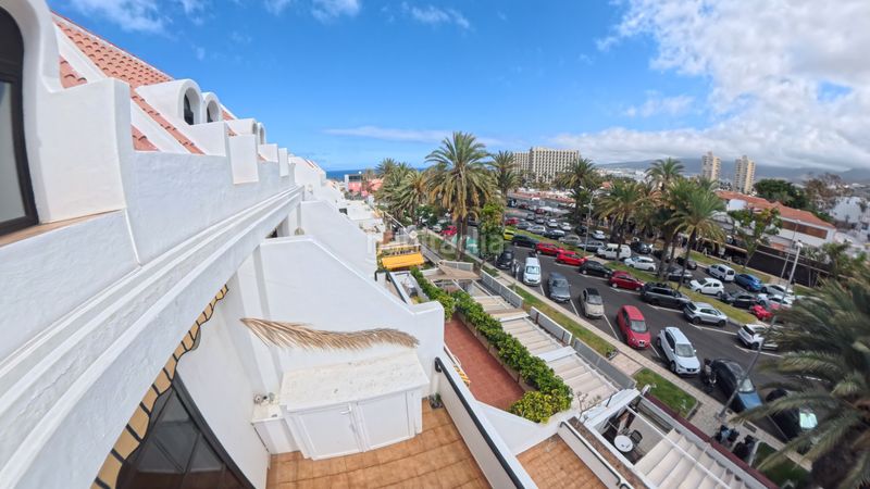 Foto 2ad2500b-6f5a-428b-9088-47a688651a17. Duplex in avenida santiago puig 4 in Playa de las Américas Arona