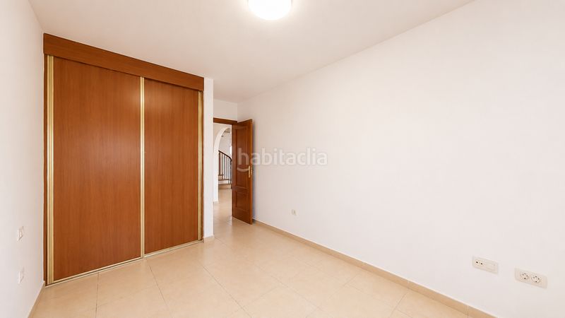 Foto b1ea71f2-8939-43d0-9883-6ef42286ca3b. Apartament a calle quito 3 a Buzanada Arona