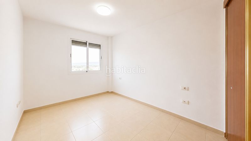 Foto b73766ea-aa3a-4154-9ce5-82044b7733a1. Apartament a calle quito 3 a Buzanada Arona