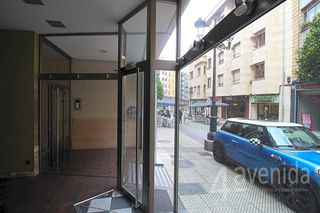 Local Comercial a Gascona 29. Gran zona comercial de la c. gascona. alquiler  venta
