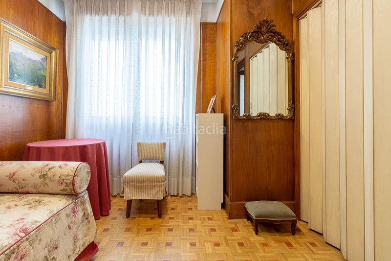 Foto 5920d7fe-f72a-42d6-bad0-1f093a109ae4. Piso en conde de toreno 1 en Parque San Francisco - Uría Oviedo