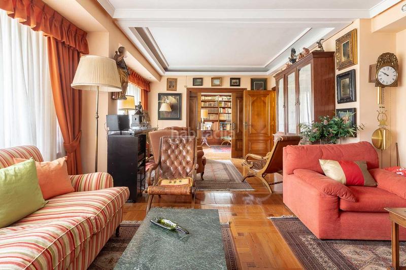 Foto e191a85c-340b-4f12-a7e6-56190b5e9206. Piso en conde de toreno 1 en Parque San Francisco - Uría Oviedo