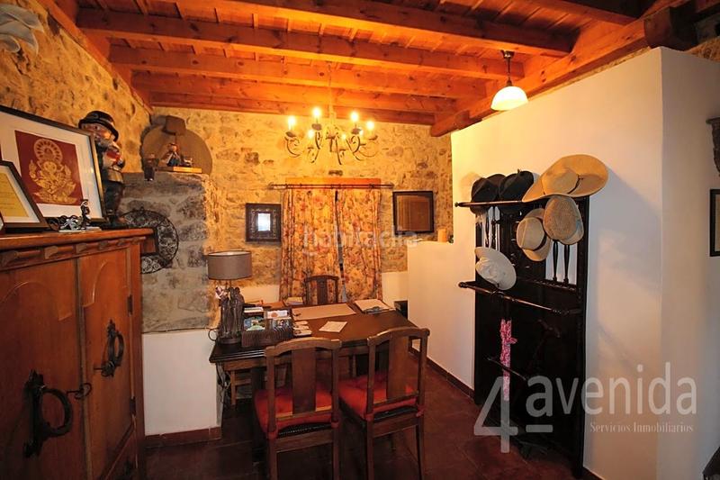 Foto 29792657-d89c-4364-b37a-42de10c1d401. Masia amb calefacció a Quirós