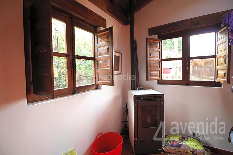 Foto 4ed3a5cd-f90f-4801-9b7d-96ef585da94d. Masia amb calefacció a Quirós