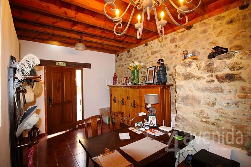 Foto 7cd90257-1c04-435d-9d7a-5ad059a0837e. Masia amb calefacció a Quirós