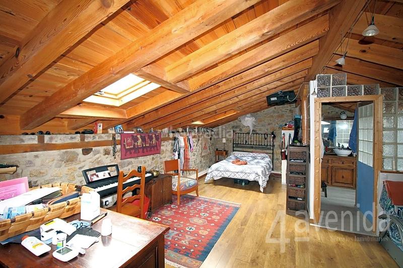 Foto 95ab8e9f-abb1-4989-ae22-0b913f279c75. Masia amb calefacció a Quirós