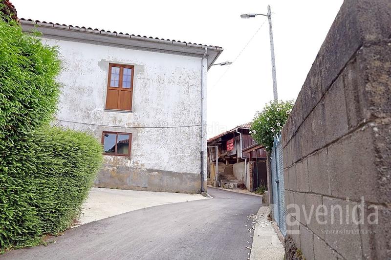 Foto 78198f4a-210a-4de9-b162-e689ee064d7d. Casa adossada a villarigan 12 a Pravia