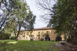 Masia a Del rebollín 1. Excepcional palacio en el corazón de asturias.