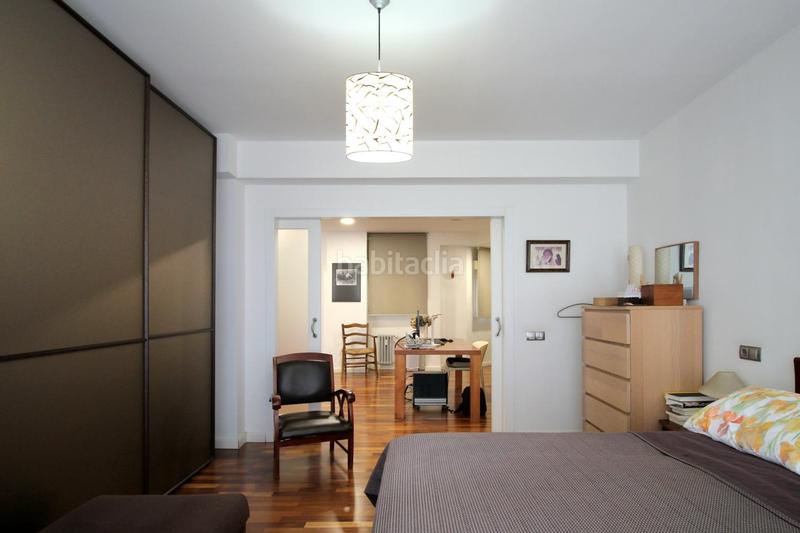 Foto b6cad5ee-c6dd-4404-a2ce-eba7cde5cbc1. Loft in menéndez valdés 11 in Centro Gijón