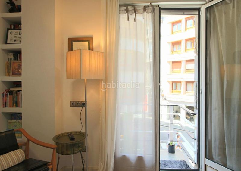 Foto f877283b-2dd1-4b0e-bc7d-7332bdb42476. Loft in menéndez valdés 11 in Centro Gijón