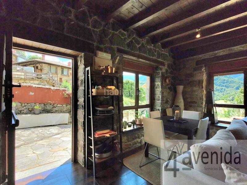 Foto c602cdfe-3e3a-4ddd-a859-a3db21a56a4b. Casa amb calefacció a Caso