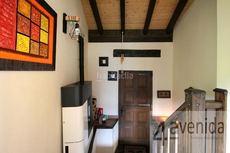 Foto cb5707ea-43c6-44c3-9fa2-d65f6b86103f. Casa amb calefacció a Caso