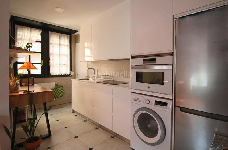Foto 6d22981d-e960-45ea-9121-813be879b203. Appartement dans uría 25 dans Centro Gijón