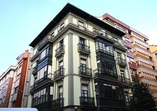 Flat in Uría 25