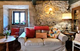 Haus  Arrobio. Casa del pandu   encanto en piedra, madera y tradición en el par