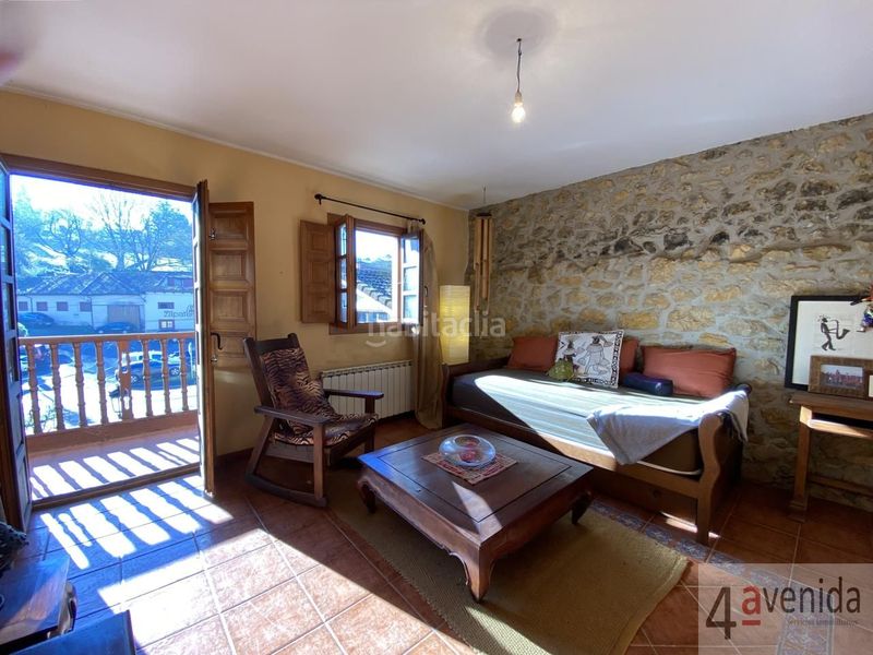 Foto 28b108e2-1f48-40b3-a1f9-d08f731483bb. Casa amb calefacció aparcament a Nava