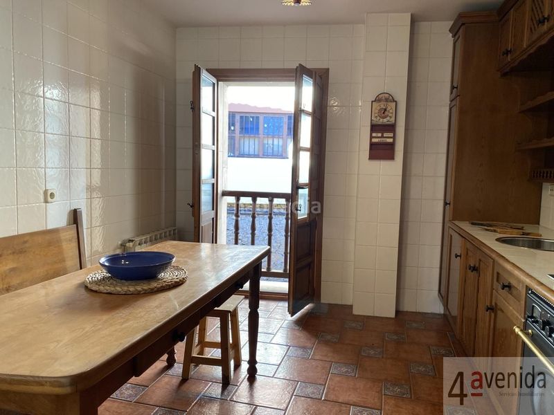 Foto 6ca976b6-c438-4b91-9af8-c15bc58a4d24. Casa amb calefacció aparcament a Nava