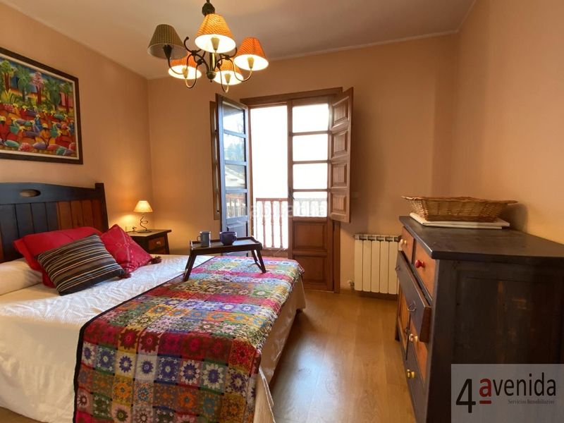 Foto 8e8222ae-1b3a-4702-89e4-7ced8509d7b2. Casa amb calefacció aparcament a Nava