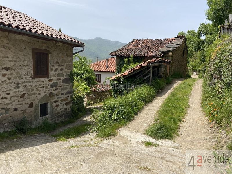 Foto b7662426-c581-465c-be64-472464de1e6e. Masia a Quirós