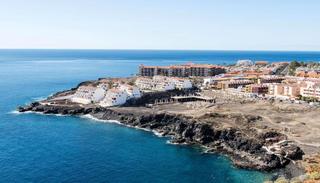 Edificio  Calle odisea. Aparthotel en venta en el sur de tenerife