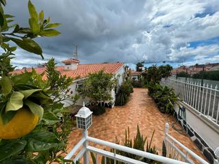 Chalet  Avenida de bonn. Chalet en venta en playa del ingles