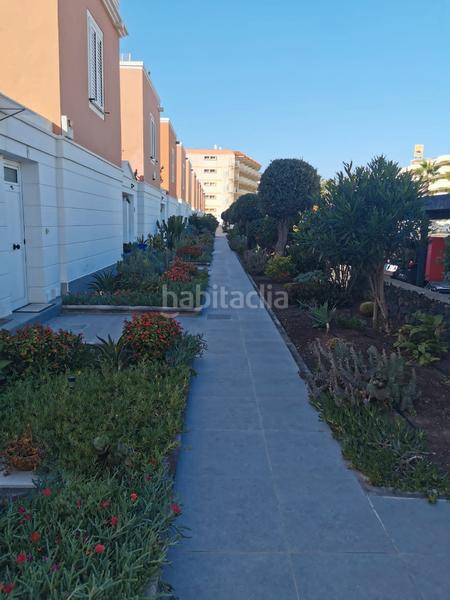 Foto 6b1de437-2a3b-4341-810e-cb461e18301c. Casa bifamiliare con parcheggio piscina in Playa del Inglés San Bartolomé de Tirajana