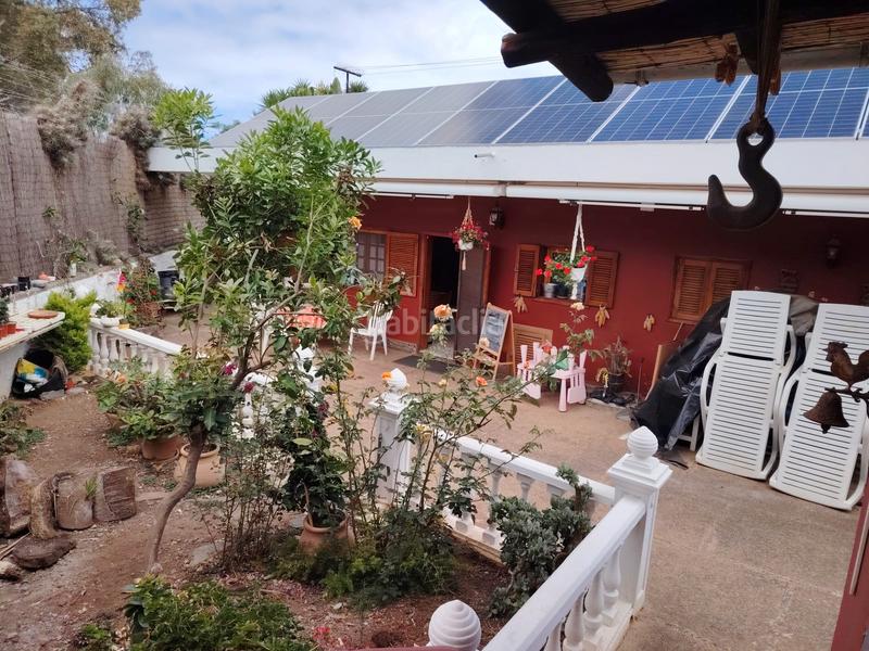 Foto 9d46a4b7-4b85-4800-a700-7635db5efe23. Masía casa terrera con terreno en venta en Los Portales - Visvique Arucas