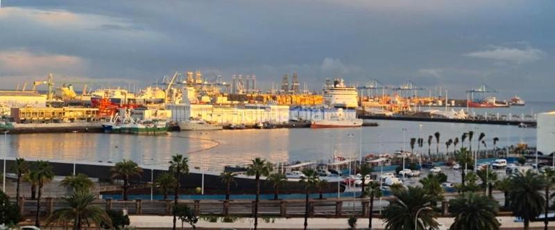 Foto 1ee02874-9f3a-4412-bc8f-5fa4d293d711. Ático apartamento tipo atico duplex en venta en las palmas de gc en Palmas de Gran Canaria (Las)