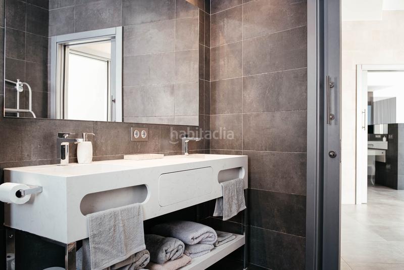Foto 50d93ac4-8c04-4bbc-a83c-4ca9a32e2b22. Location maison avec chauffage parking piscine dans San Bartolomé de Tirajana