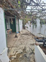 Masia en La hoya chiquita 45. Finca con vivienda, �rboles frutales y estanque de agua en hoya