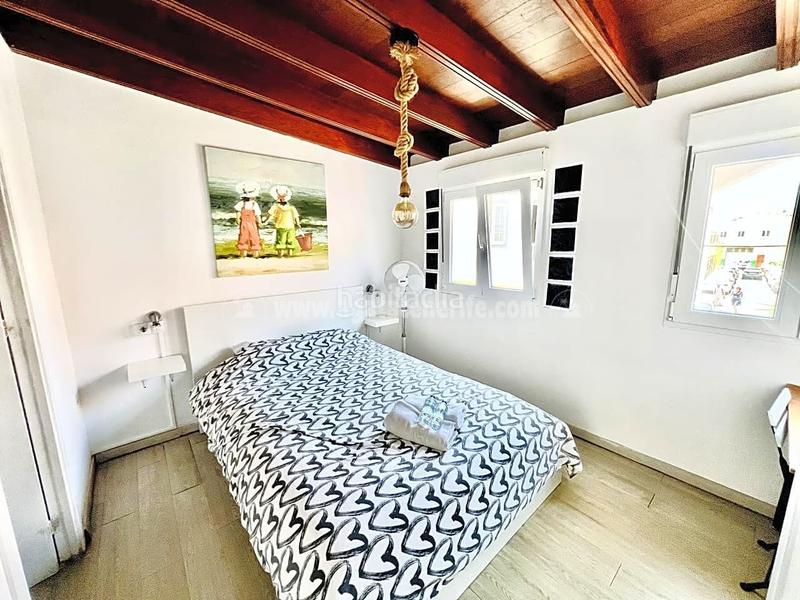 Foto ec9de890-2c96-485b-8edb-0ebf07c9cf7c. Casa a Playa Jardín Puerto de la Cruz