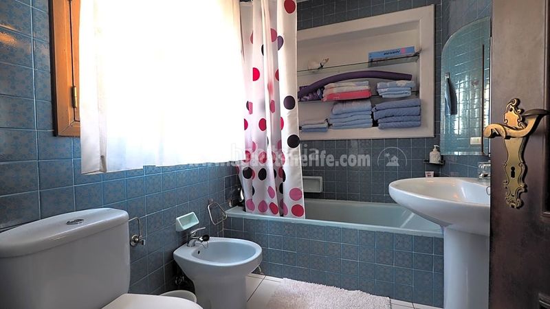 Foto e3bc7130-ea17-4e6c-bc76-07053971d4df. Casa amb aparcament a Victoria de Acentejo (La)