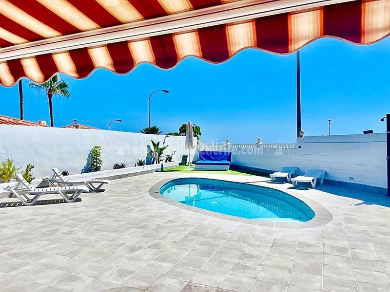 Foto 1a189f78-e7d9-4955-978a-e3210cd209ad. Casa con piscina in Callao Salvaje - Playa Paraíso Adeje