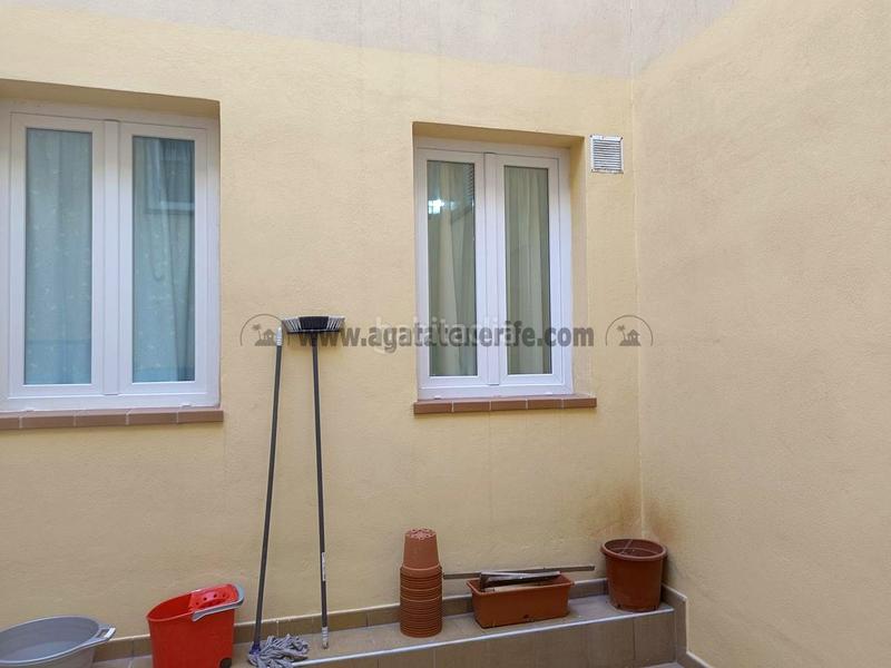 Foto f8cc437e-5b3a-4869-aa55-0ee7ed55ff31. Dúplex a Playa Jardín Puerto de la Cruz