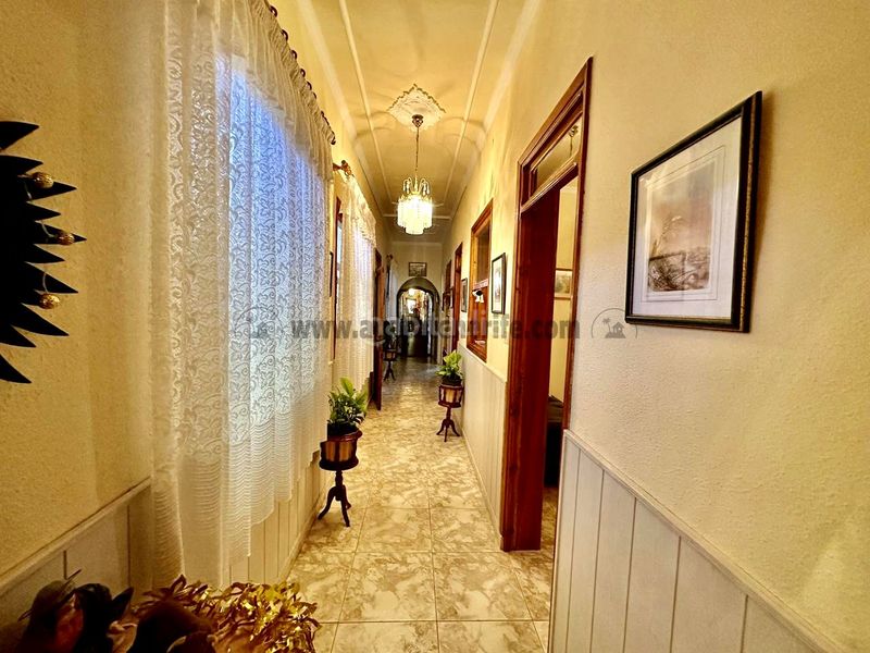 Foto 29acbe8c-d446-411c-8a42-37ff9f92dbf0. Casa amb aparcament a Silos (Los)