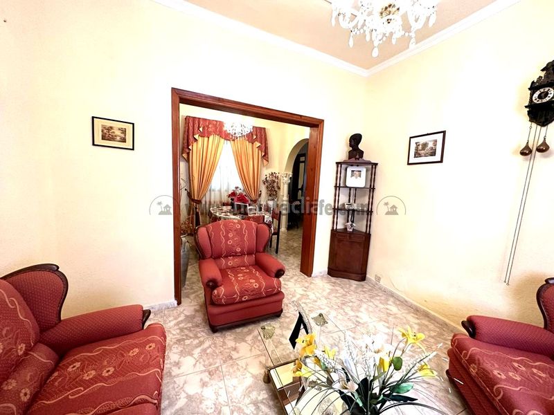 Foto 2b6bbc6a-3582-4e56-9d98-c5a8dcf5e045. Casa amb aparcament a Silos (Los)