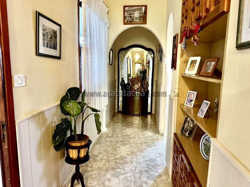 Foto c95ab85c-2b99-489b-9740-d1ea942eacad. Casa amb aparcament a Silos (Los)